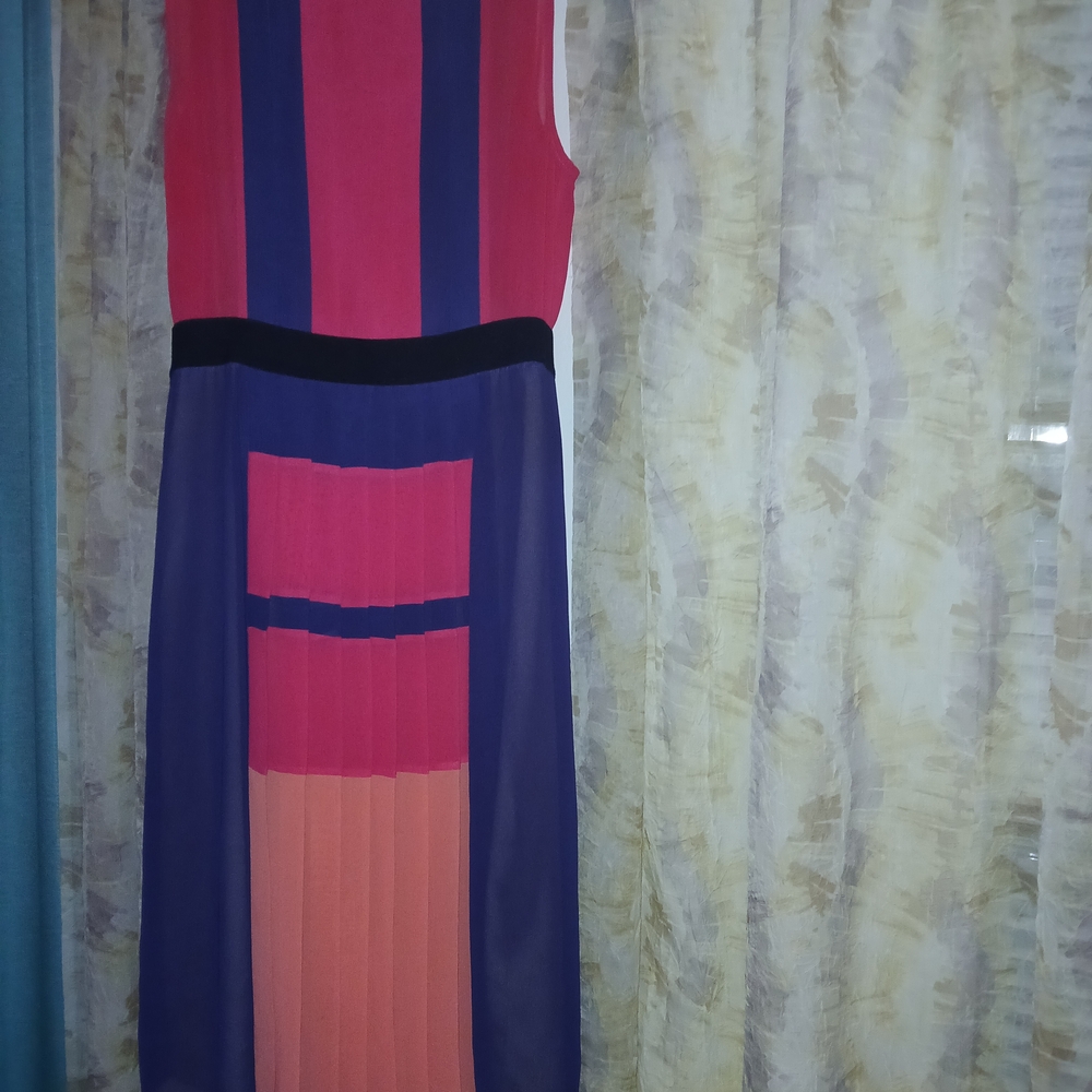 BCBGMaxAzria Multicolor Sleeveless Midi Dress